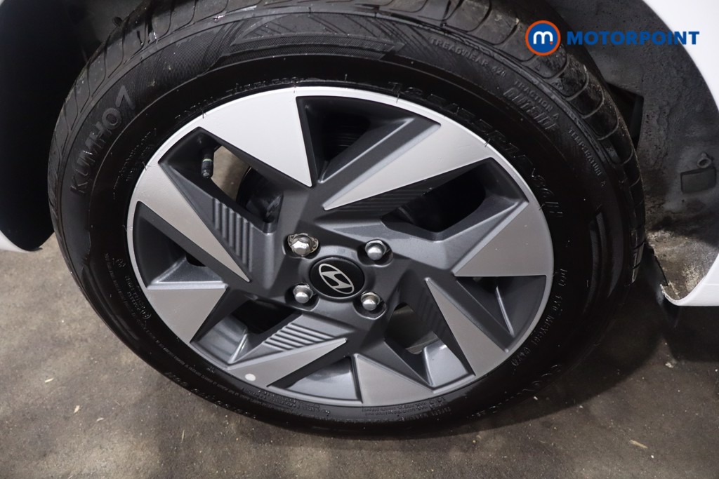 Hyundai I10 Advance Automatic Petrol Hatchback - Stock Number (1573860) - 9th supplementary image