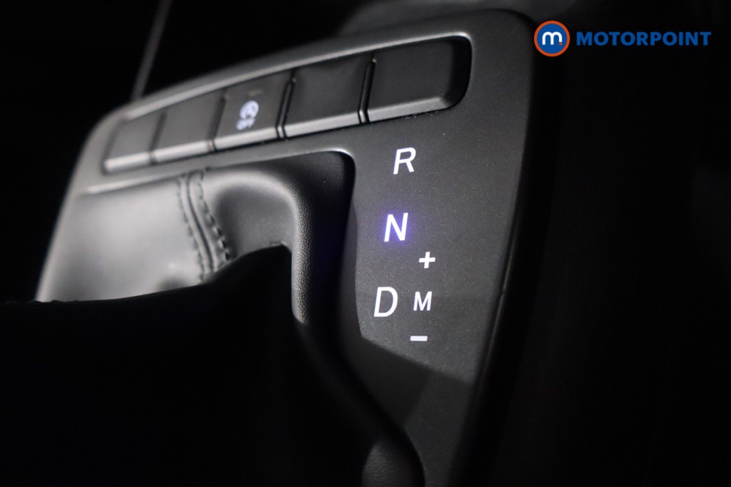 Hyundai I10 Advance Automatic Petrol Hatchback - Stock Number (1573860) - 19th supplementary image