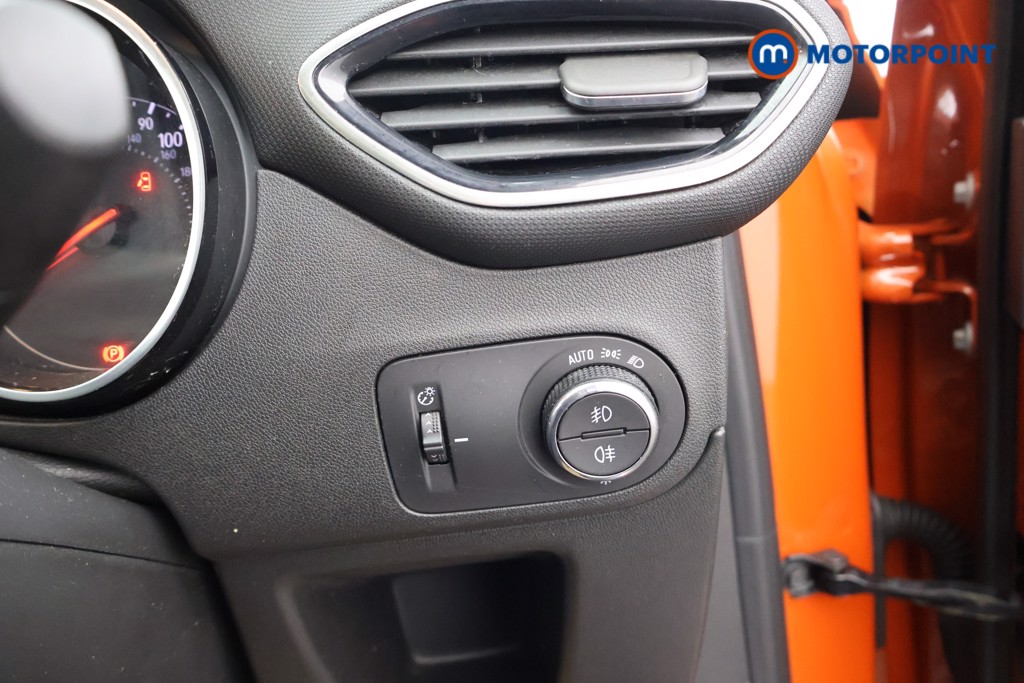 Vauxhall Crossland Ultimate Manual Diesel SUV - Stock Number (1574706) - 7th supplementary image