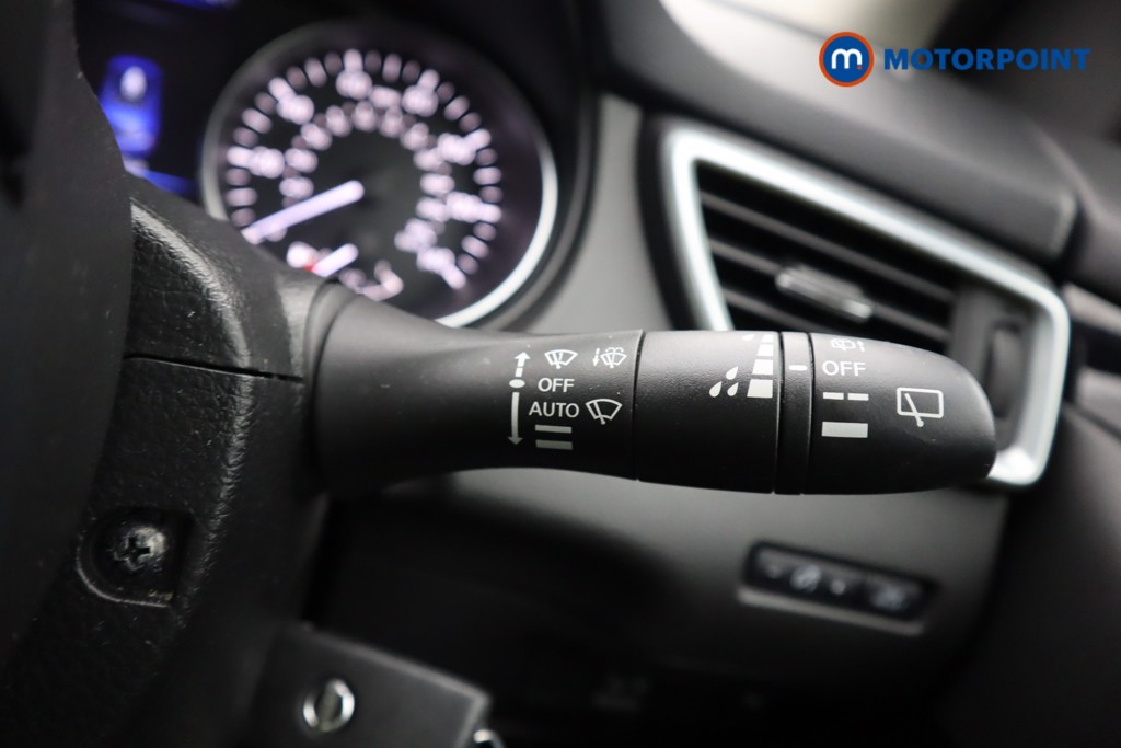 Nissan Qashqai Acenta Premium Manual Petrol SUV - Stock Number (1581532) - 7th supplementary image