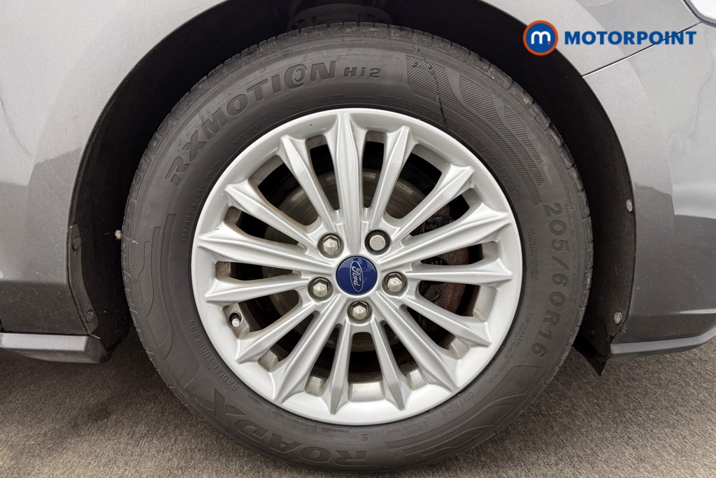 Ford Focus Titanium Automatic Petrol Hatchback - Stock Number (1585917) - 11th supplementary image