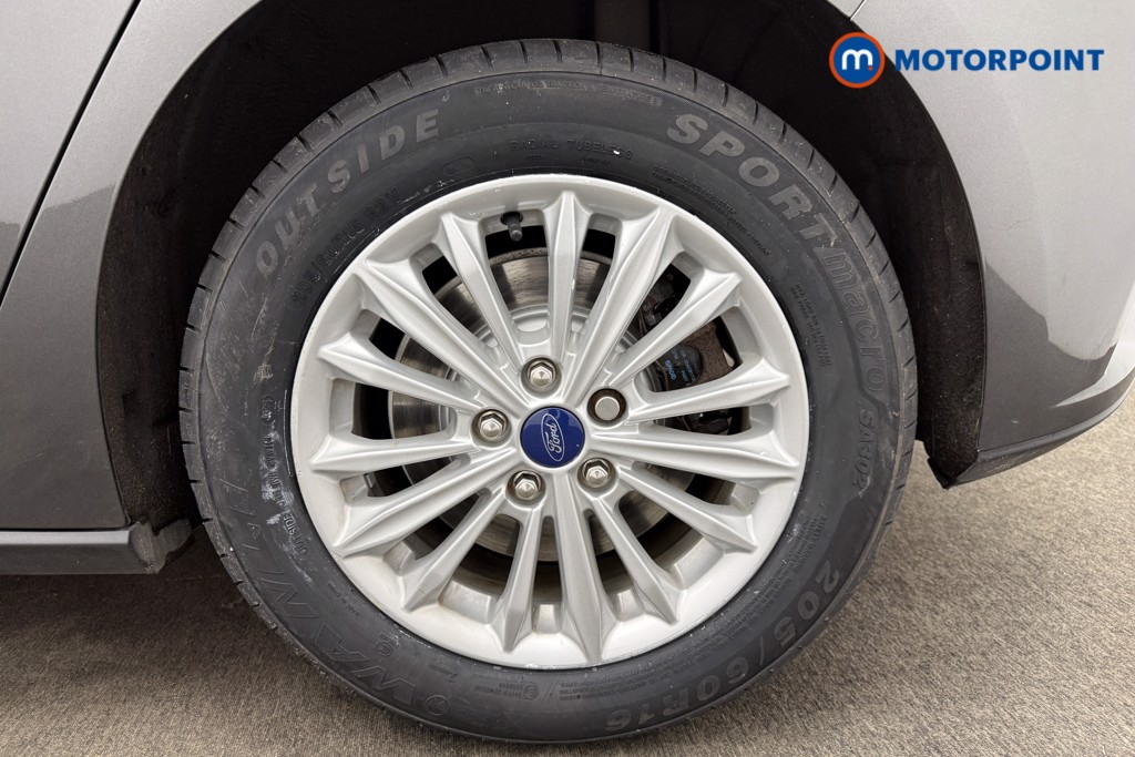 Ford Focus Titanium Automatic Petrol Hatchback - Stock Number (1585917) - 13th supplementary image