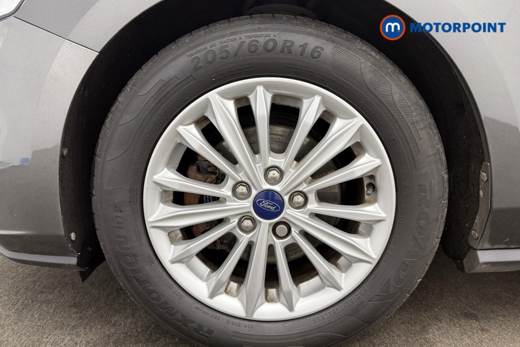 Ford Focus Titanium Automatic Petrol Hatchback - Stock Number (1585917) - 14th supplementary image