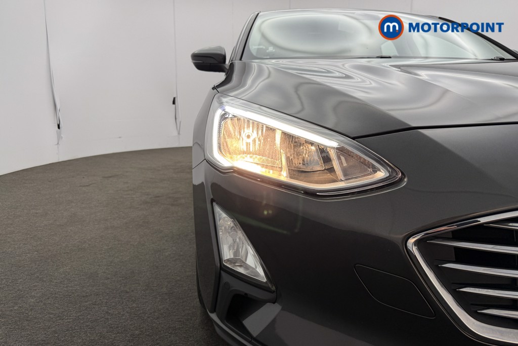 Ford Focus Titanium Automatic Petrol Hatchback - Stock Number (1585917) - 37th supplementary image