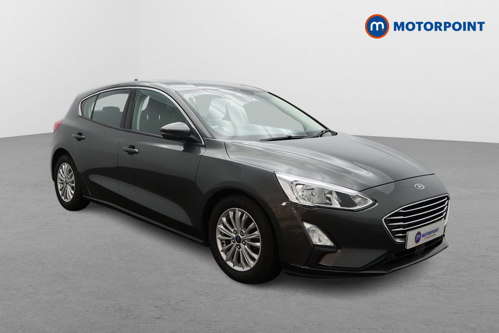 Ford Focus Titanium Automatic Petrol Hatchback - Stock Number (1585917) - Drivers side front corner