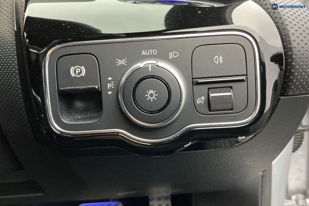 Mercedes-Benz A Class Amg Line Automatic Petrol Hatchback - Stock Number (1586135) - 21st supplementary image