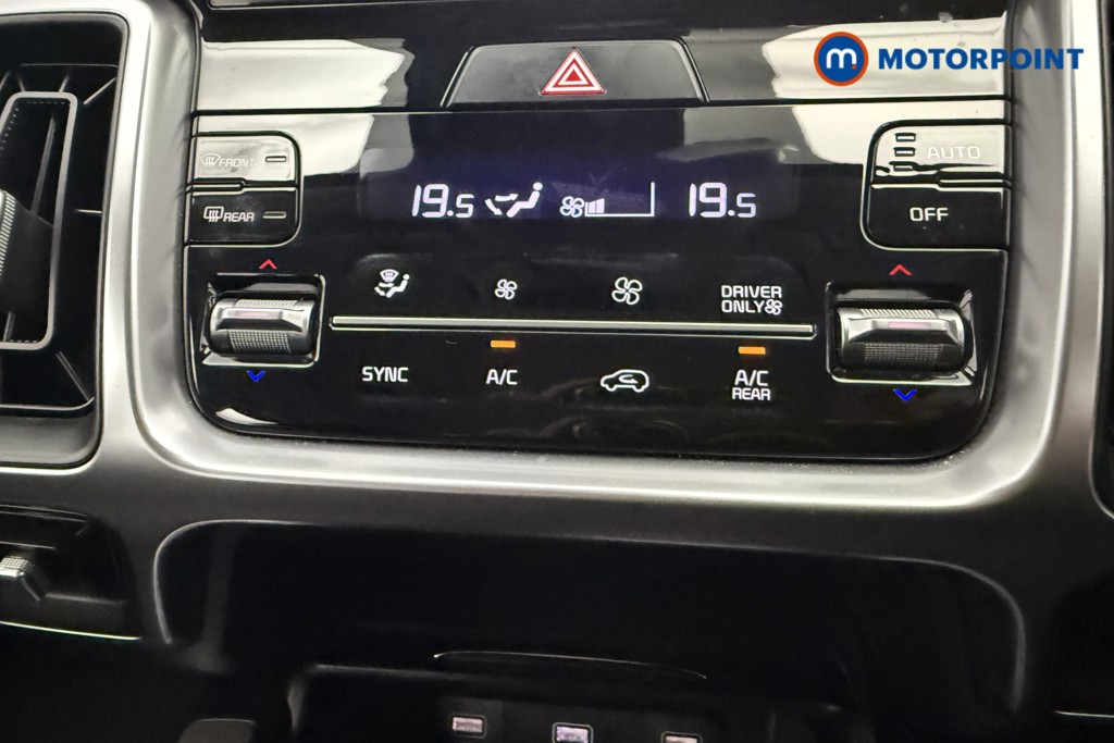 KIA Sorento 2 Automatic Petrol-Electric Hybrid SUV - Stock Number (1586592) - 15th supplementary image