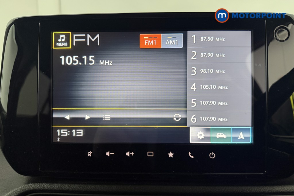 Suzuki Swift Motion Manual Petrol Hatchback - Stock Number (1588638) - 4th supplementary image