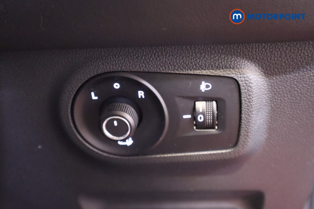 Mg Motor Uk ZS Exclusive Manual Petrol SUV - Stock Number (1589011) - 12th supplementary image