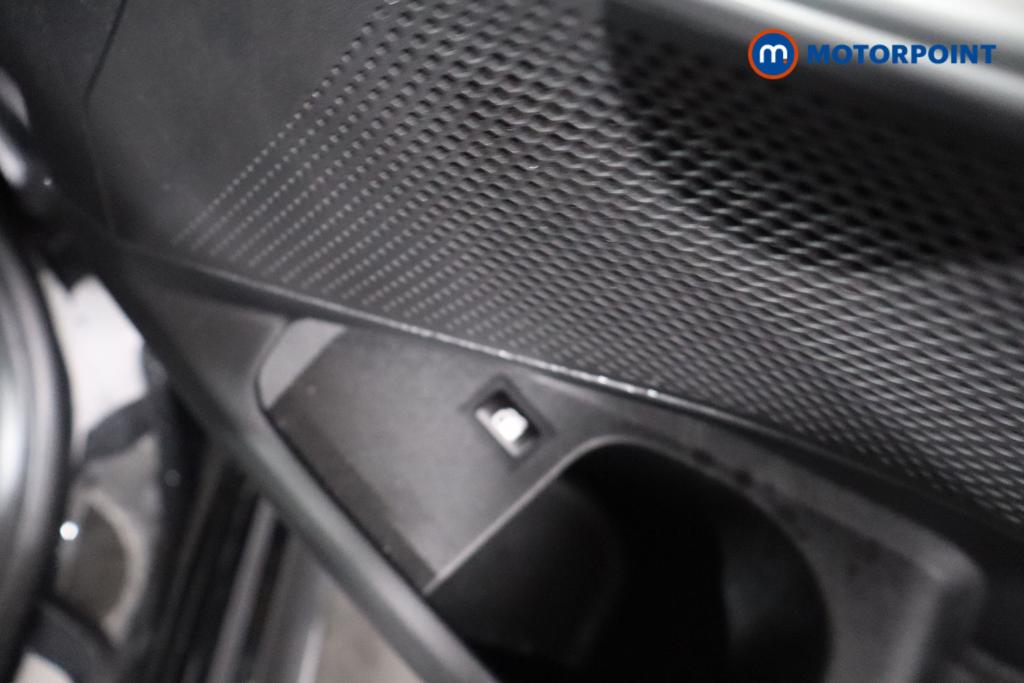 BMW 3 Series M Sport Automatic Petrol Plug-In Hybrid Saloon - Stock Number (1592642) - 11th supplementary image