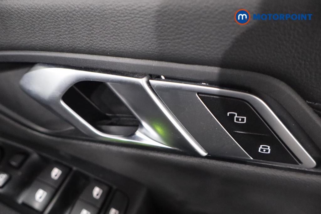 BMW 3 Series M Sport Automatic Petrol Plug-In Hybrid Saloon - Stock Number (1592642) - 13th supplementary image