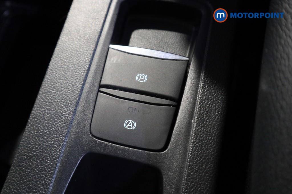 Ford Focus Titanium X Edition Manual Petrol Estate - Stock Number (1592989) - 13th supplementary image