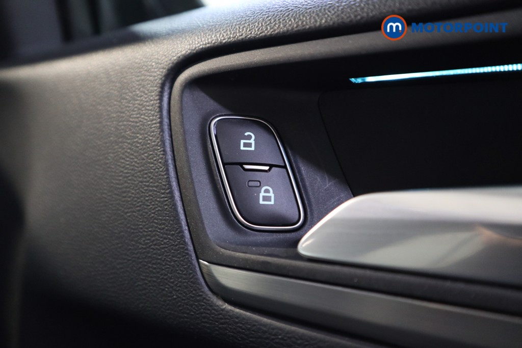 Ford Focus Titanium X Edition Manual Petrol Estate - Stock Number (1592989) - 16th supplementary image