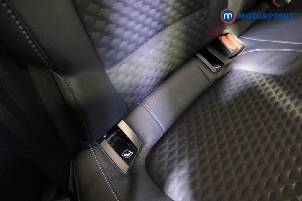 Ford Focus Titanium X Edition Manual Petrol Estate - Stock Number (1592989) - 20th supplementary image