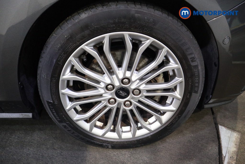 Ford Focus Titanium X Edition Manual Petrol Estate - Stock Number (1592989) - 24th supplementary image