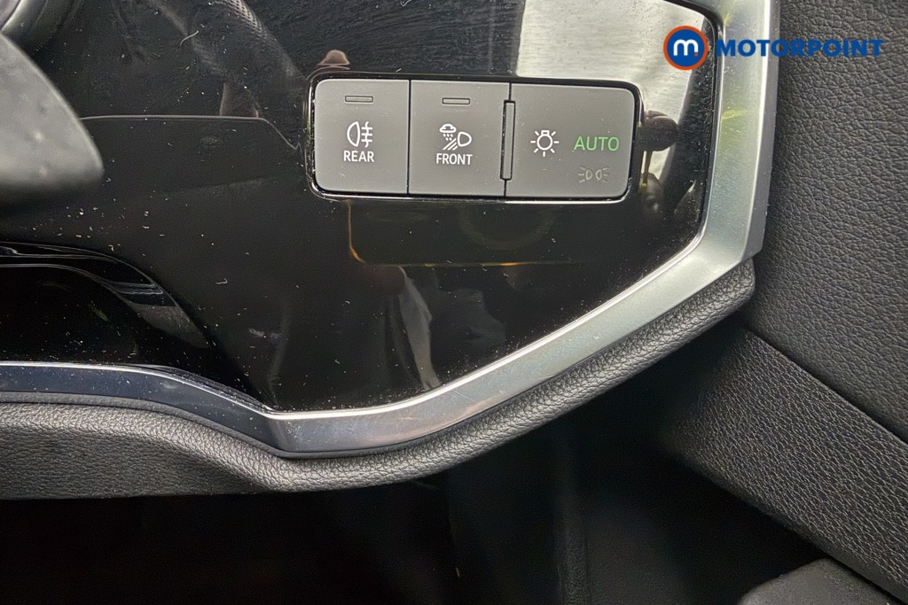 Audi Q3 Edition 1 Manual Petrol SUV - Stock Number (1595159) - 17th supplementary image