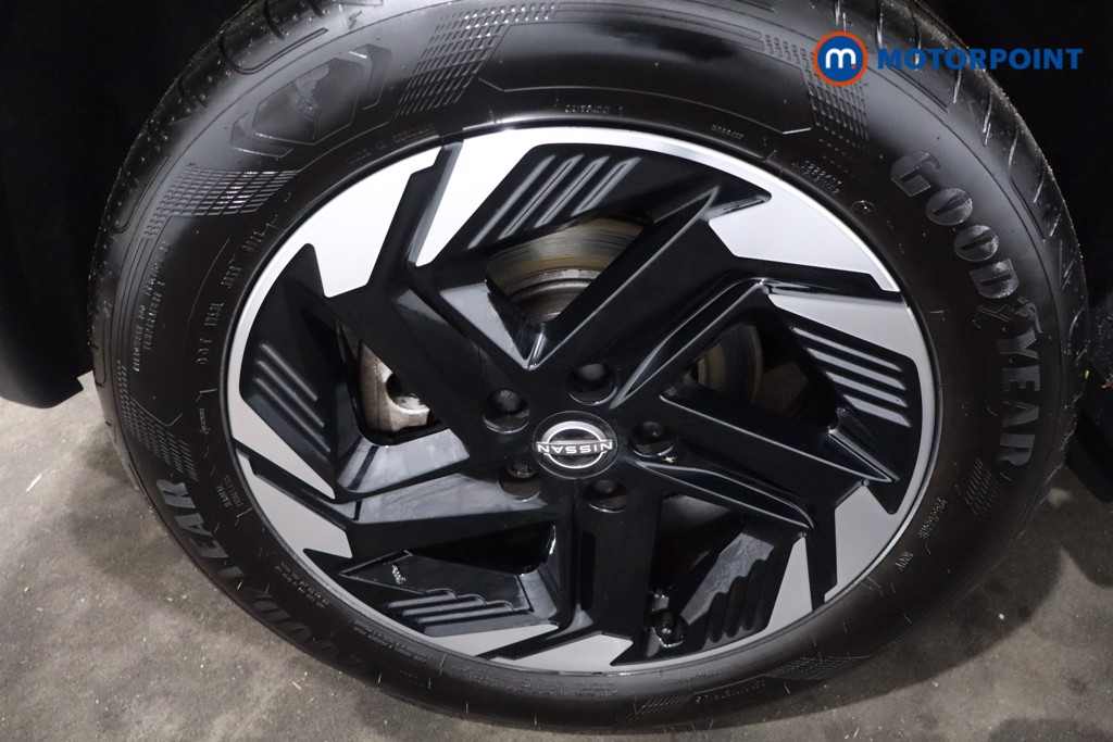 Nissan Qashqai N-Connecta Automatic Petrol-Electric Hybrid SUV - Stock Number (1595278) - 9th supplementary image