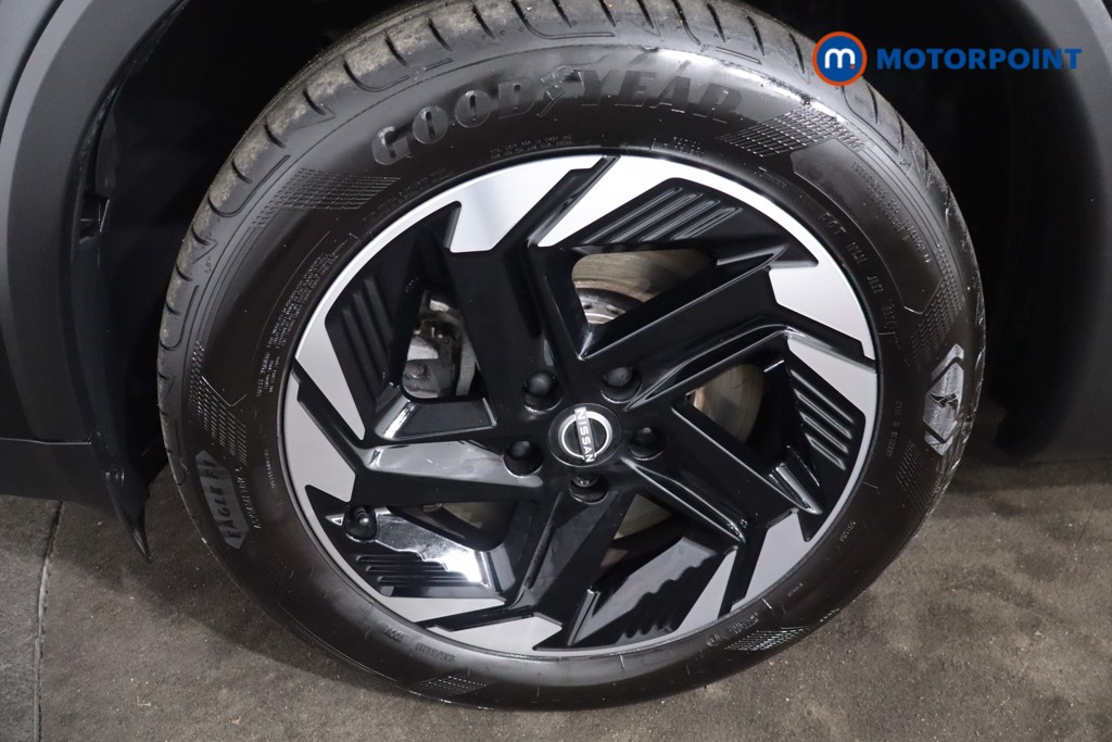 Nissan Qashqai N-Connecta Automatic Petrol-Electric Hybrid SUV - Stock Number (1595278) - 11th supplementary image