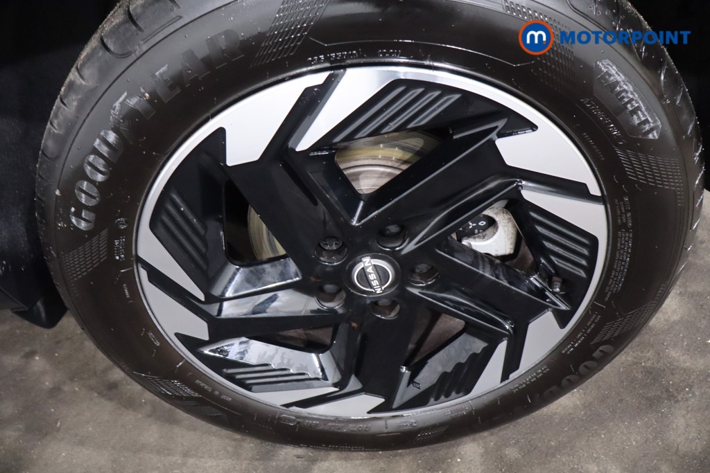 Nissan Qashqai N-Connecta Automatic Petrol-Electric Hybrid SUV - Stock Number (1595278) - 12th supplementary image