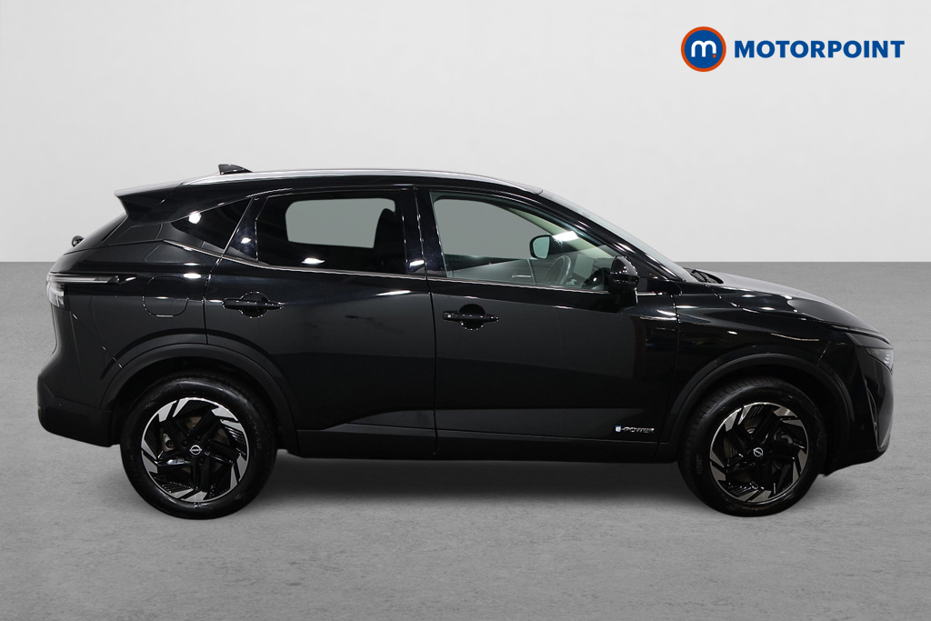 Nissan Qashqai N-Connecta Automatic Petrol-Electric Hybrid SUV - Stock Number (1595278) - Drivers side