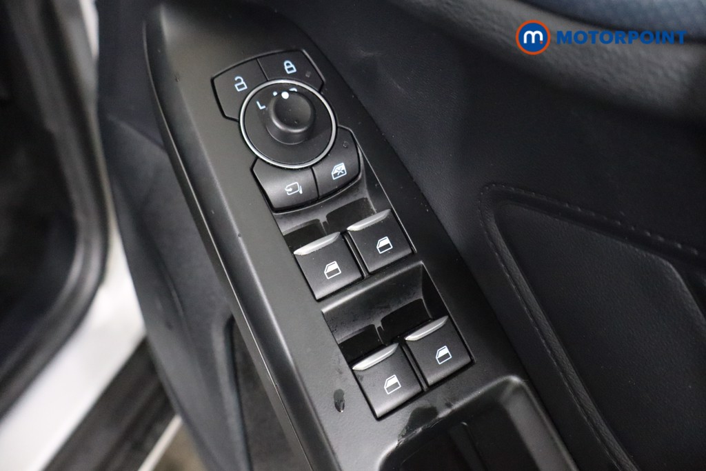 Ford Focus Active X Automatic Petrol Hatchback - Stock Number (1595547) - 20th supplementary image