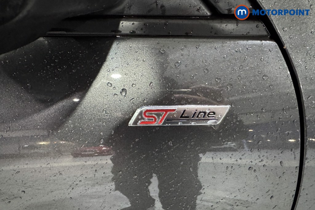 Ford Kuga St-Line Edition Manual Petrol SUV - Stock Number (1595934) - 5th supplementary image