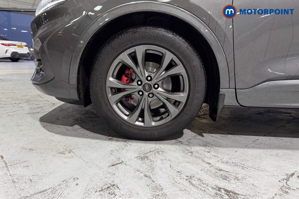 Ford Kuga St-Line Edition Manual Petrol SUV - Stock Number (1595934) - 1st supplementary image