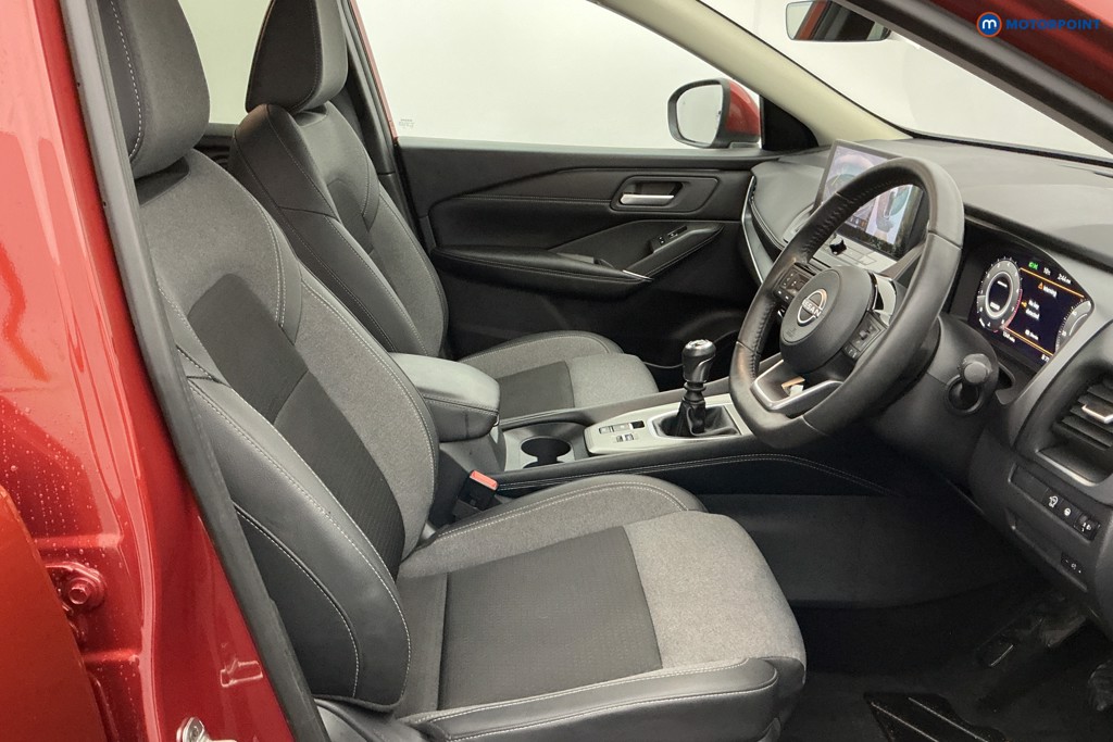 Nissan Qashqai N-Connecta Manual Petrol SUV - Stock Number (1596874) - 6th supplementary image