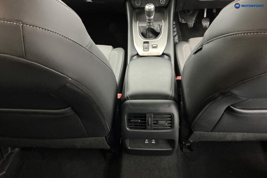Nissan Qashqai N-Connecta Manual Petrol SUV - Stock Number (1596874) - 11th supplementary image