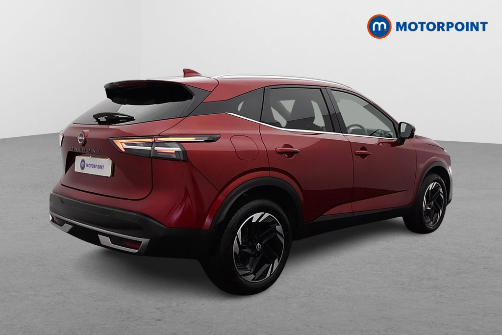Nissan Qashqai N-Connecta Manual Petrol SUV - Stock Number (1596874) - Drivers side rear corner