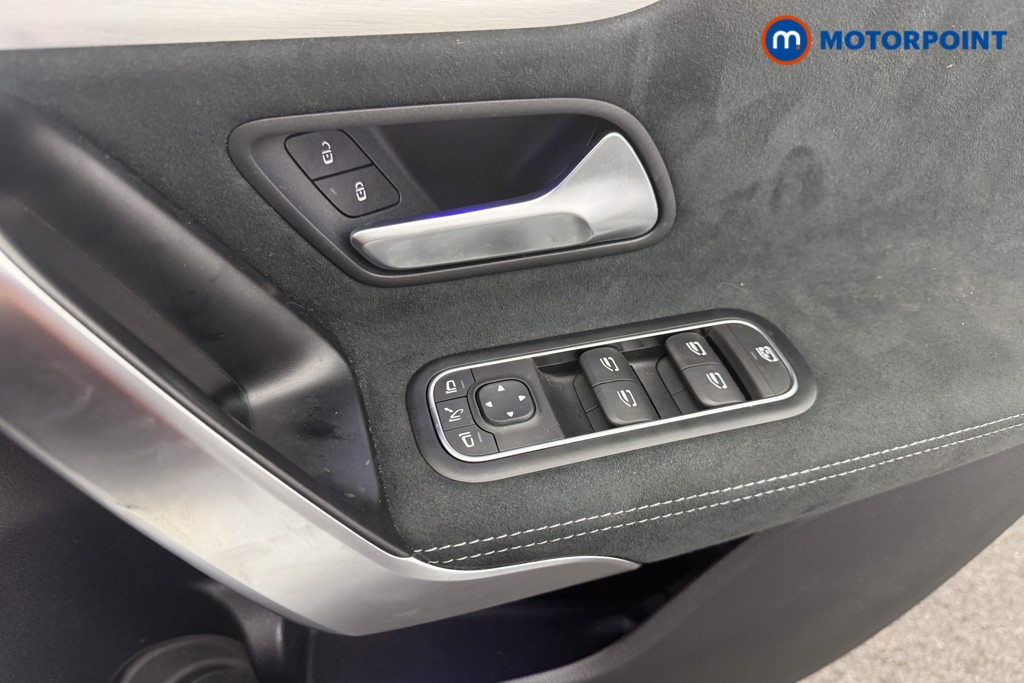 Mercedes-Benz A Class Amg Line Executive Edition Automatic Petrol Hatchback - Stock Number (1596901) - 9th supplementary image