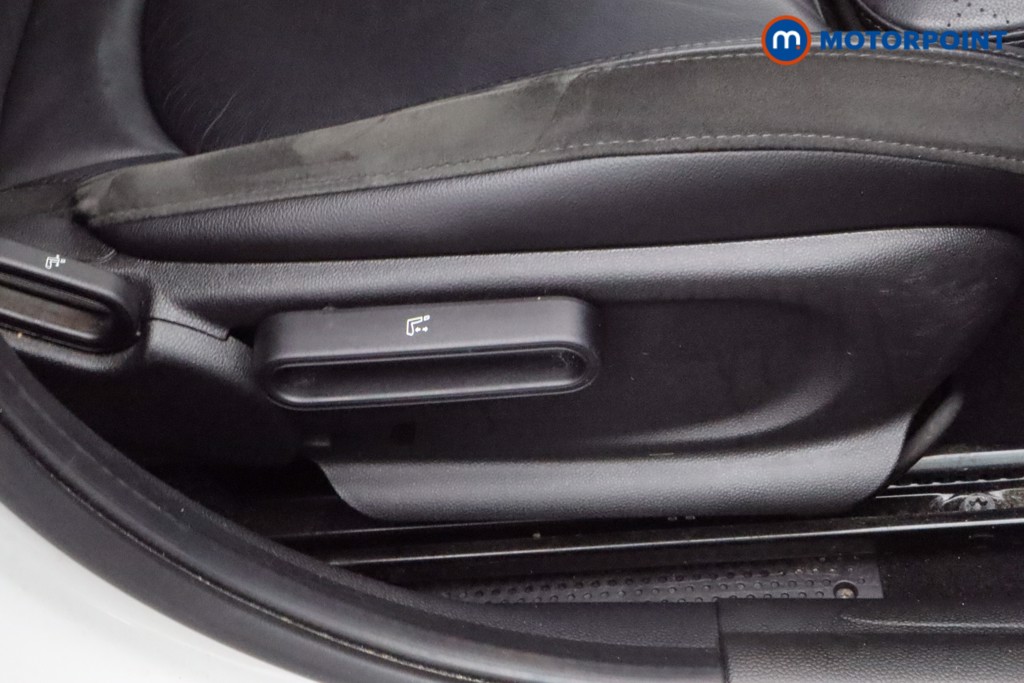 Mini Hatchback Cooper S Sport Automatic Petrol Hatchback - Stock Number (1597438) - 14th supplementary image