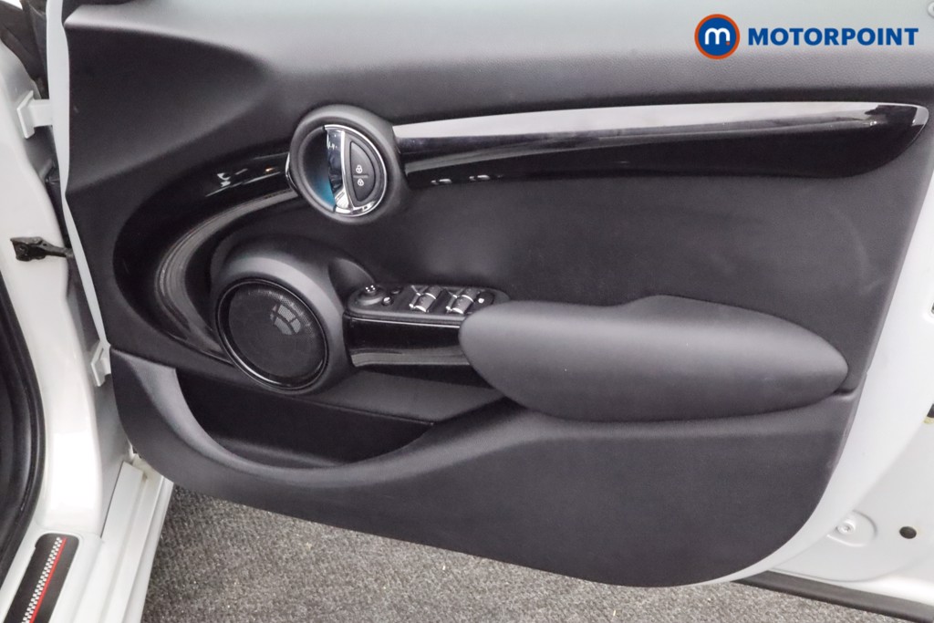 Mini Hatchback Cooper S Sport Automatic Petrol Hatchback - Stock Number (1597438) - 17th supplementary image