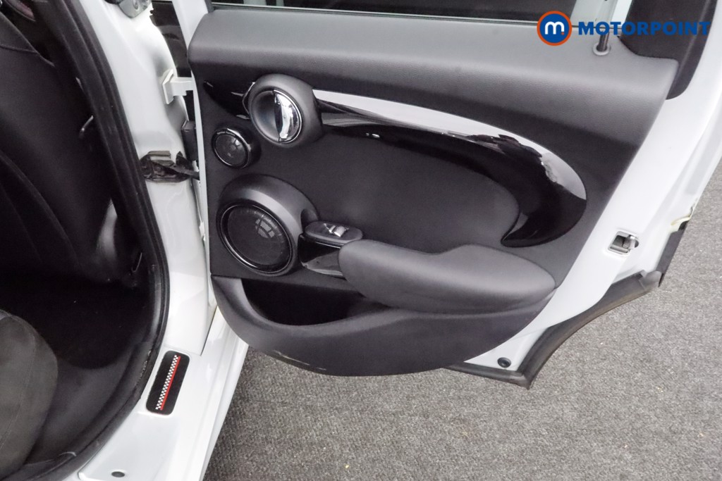 Mini Hatchback Cooper S Sport Automatic Petrol Hatchback - Stock Number (1597438) - 21st supplementary image