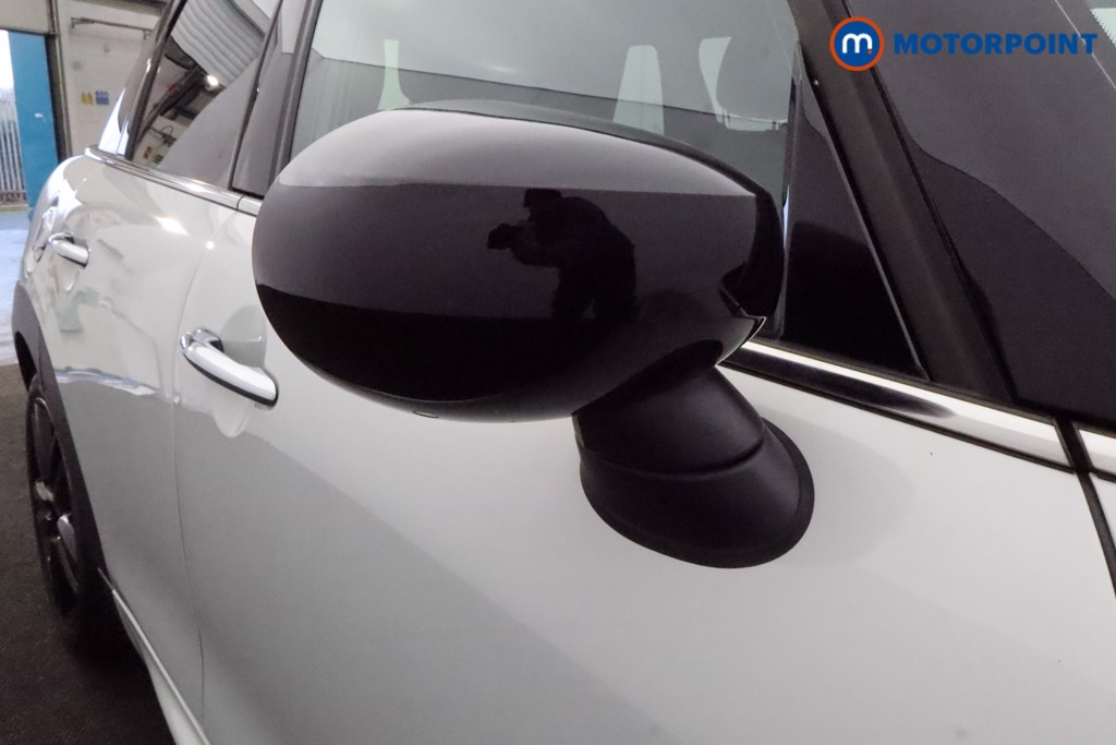 Mini Hatchback Cooper S Sport Automatic Petrol Hatchback - Stock Number (1597438) - 34th supplementary image