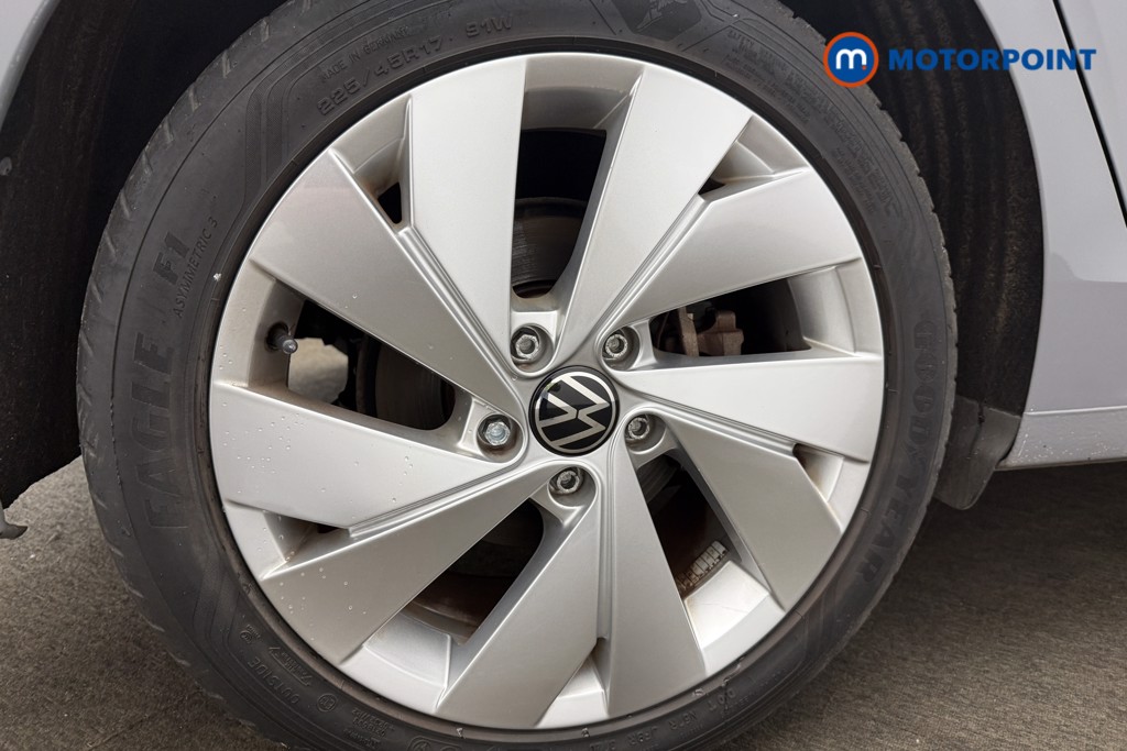 Volkswagen Golf Style Automatic Petrol Hatchback - Stock Number (1597600) - 10th supplementary image