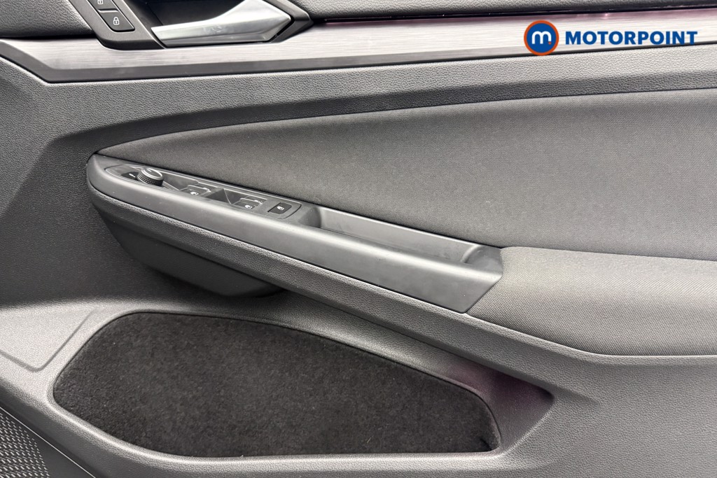 Volkswagen Golf Style Automatic Petrol Hatchback - Stock Number (1597600) - 18th supplementary image