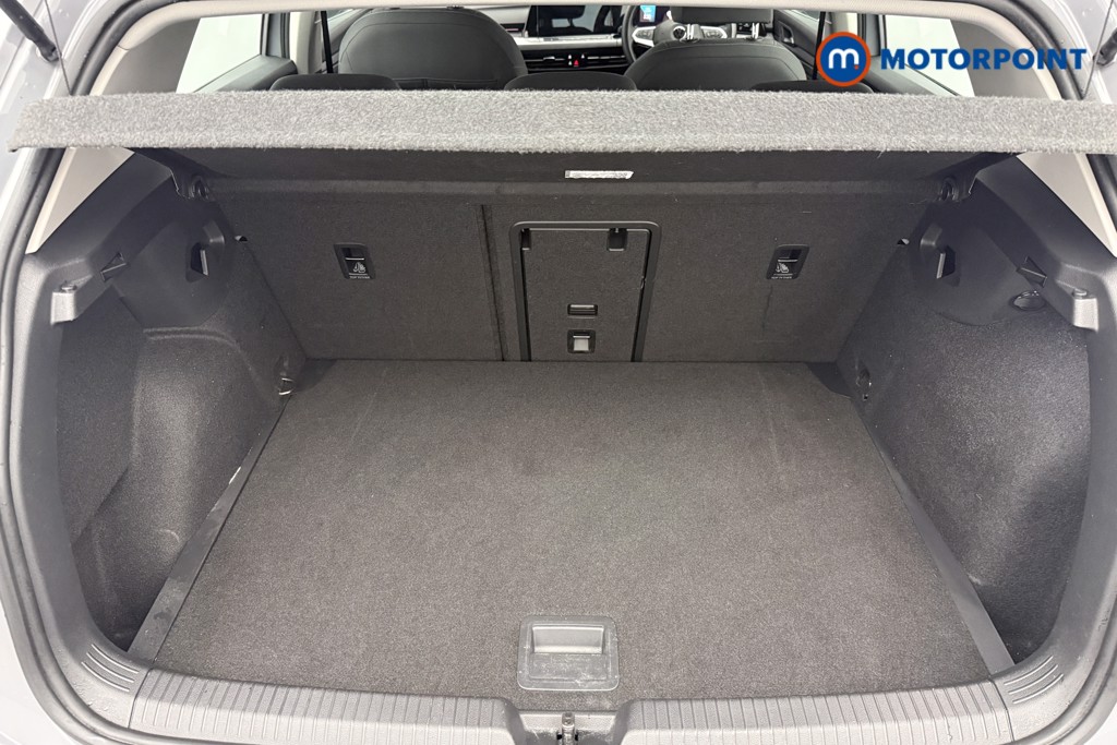 Volkswagen Golf Style Automatic Petrol Hatchback - Stock Number (1597600) - 23rd supplementary image