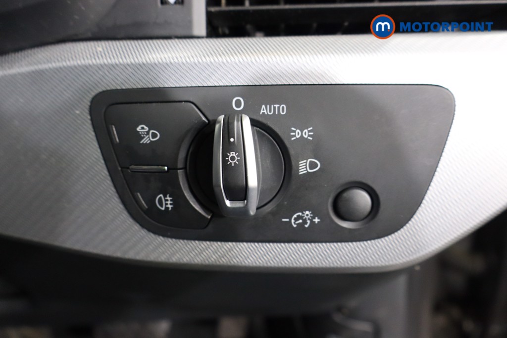 Audi A4 Technik Automatic Diesel Estate - Stock Number (1597841) - 16th supplementary image