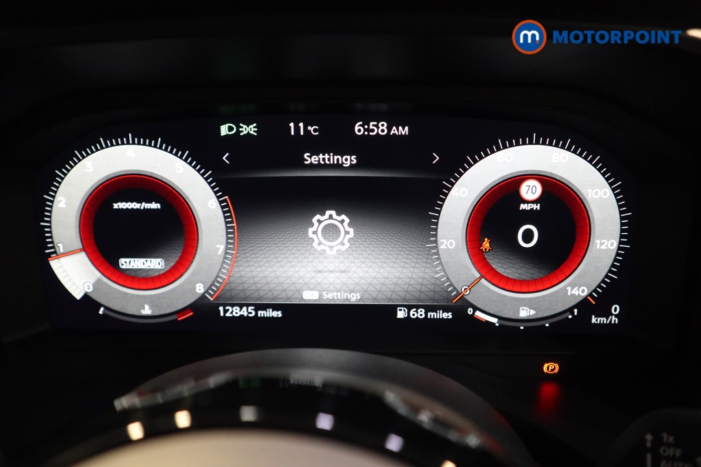 Nissan Qashqai Tekna Manual Petrol SUV - Stock Number (1598070) - 5th supplementary image