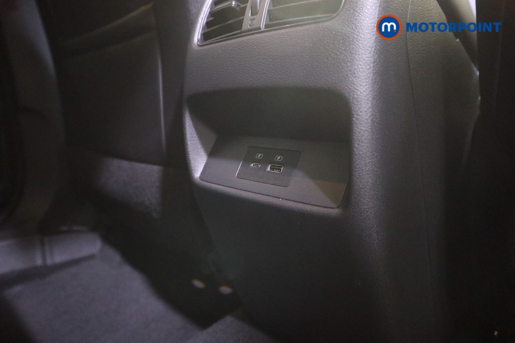 Nissan Qashqai Tekna Manual Petrol SUV - Stock Number (1598070) - 17th supplementary image