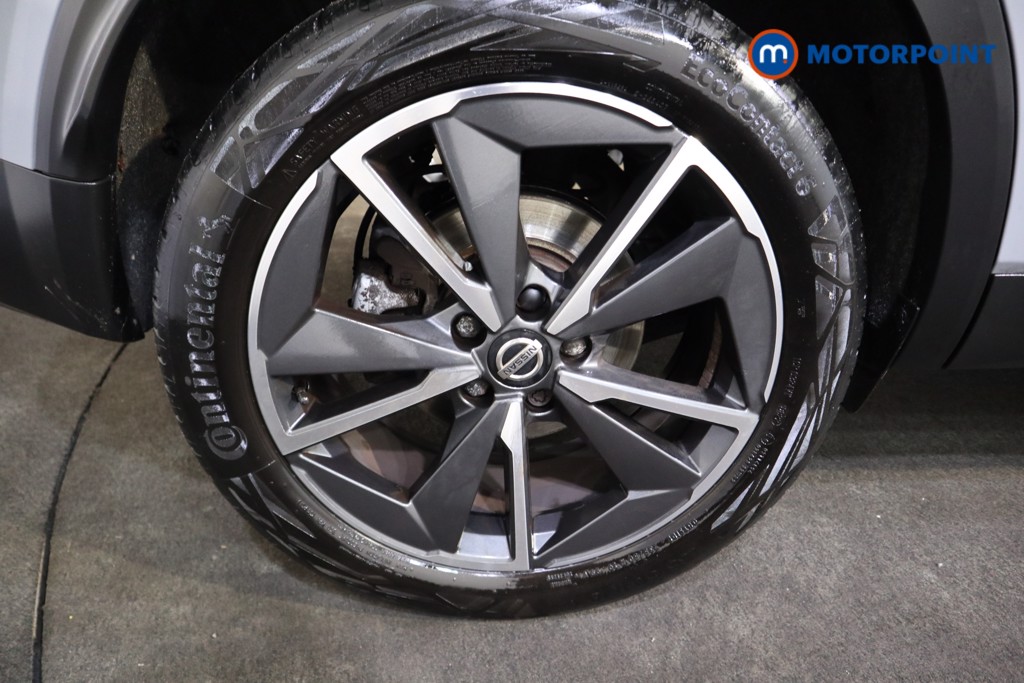 Nissan Qashqai Tekna Manual Petrol SUV - Stock Number (1598070) - 21st supplementary image