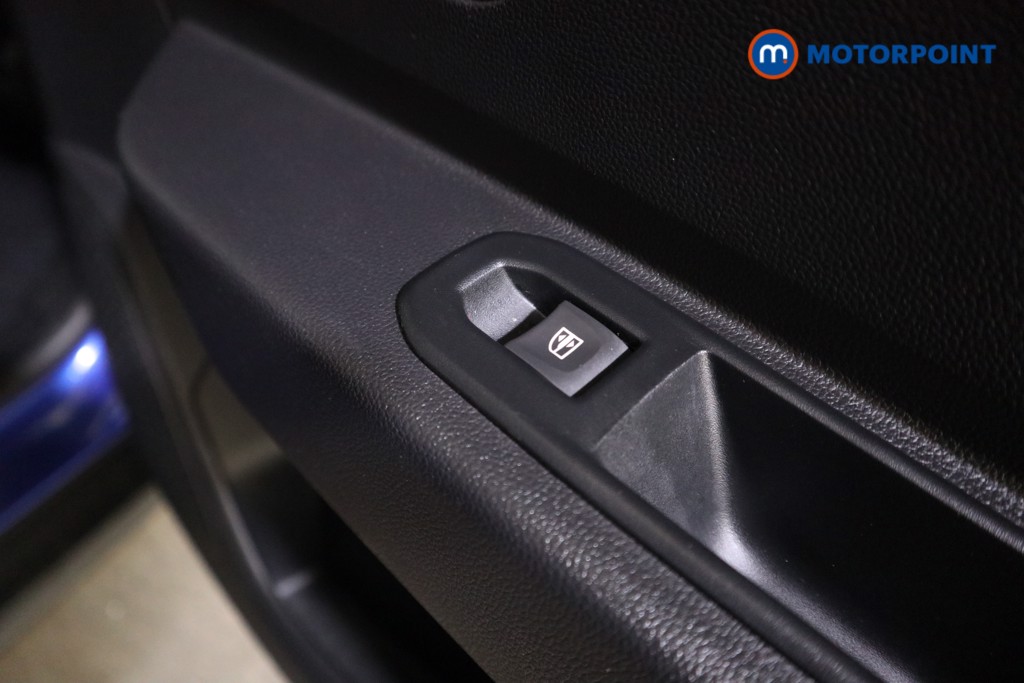 Dacia Duster Extreme Se Manual Petrol SUV - Stock Number (1598552) - 17th supplementary image