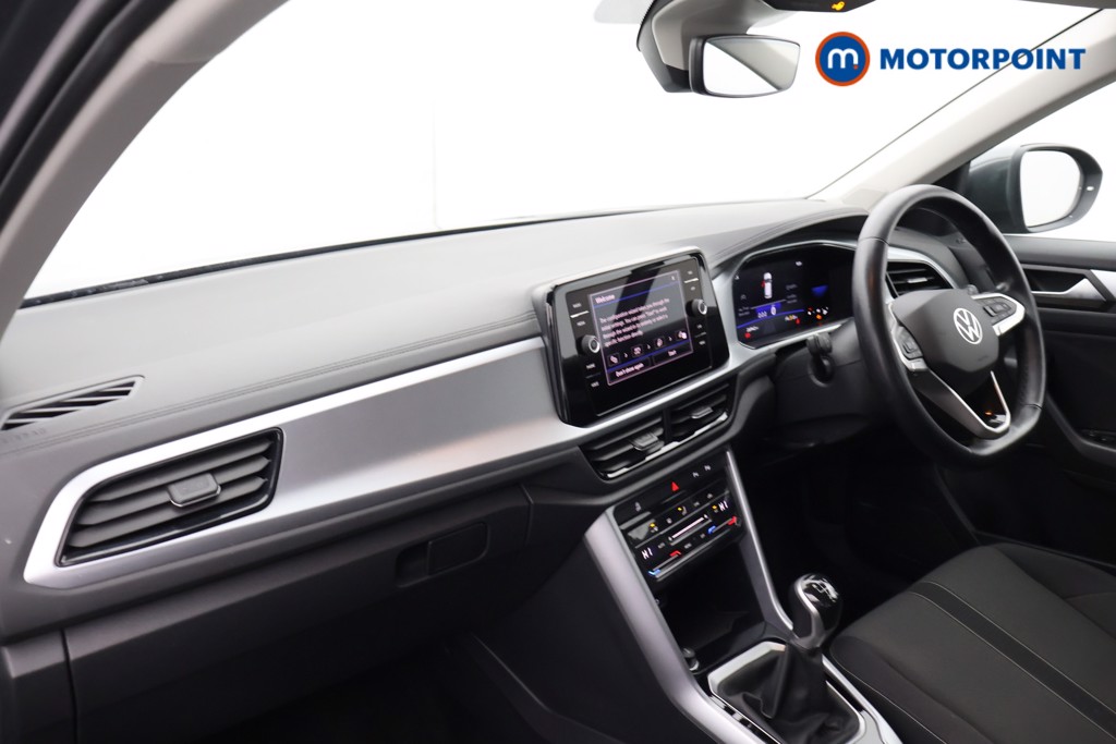 Volkswagen T-Roc Life Manual Petrol SUV - Stock Number (1598873) - 18th supplementary image