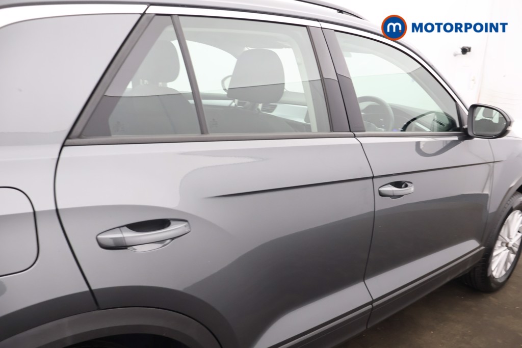 Volkswagen T-Roc Life Manual Petrol SUV - Stock Number (1598873) - 23rd supplementary image
