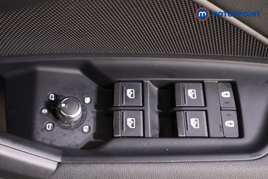 Audi A3 S Line Automatic Petrol Hatchback - Stock Number (1598914) - 9th supplementary image