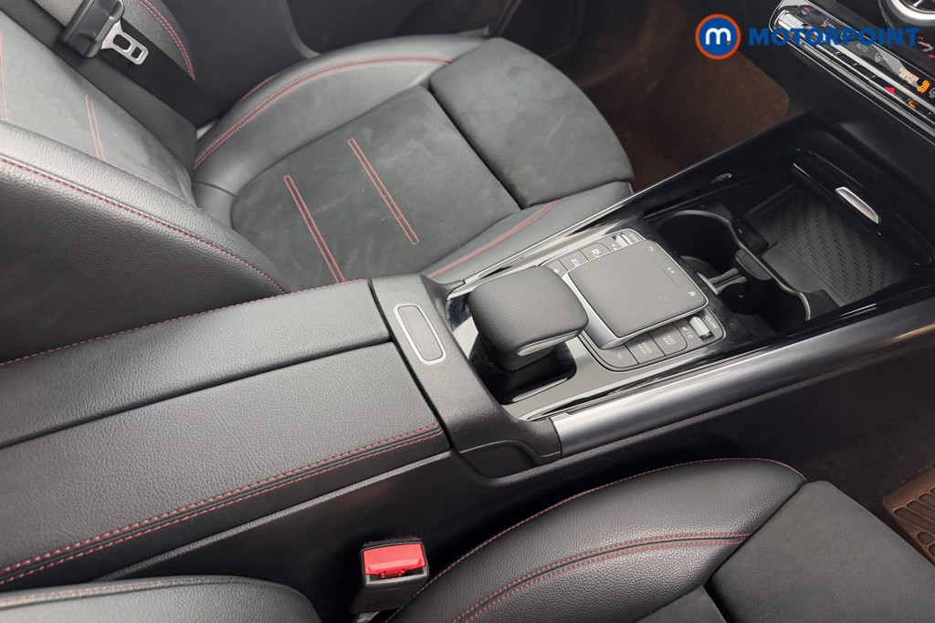 Mercedes-Benz GLA Amg Line Automatic Petrol SUV - Stock Number (1598919) - 17th supplementary image