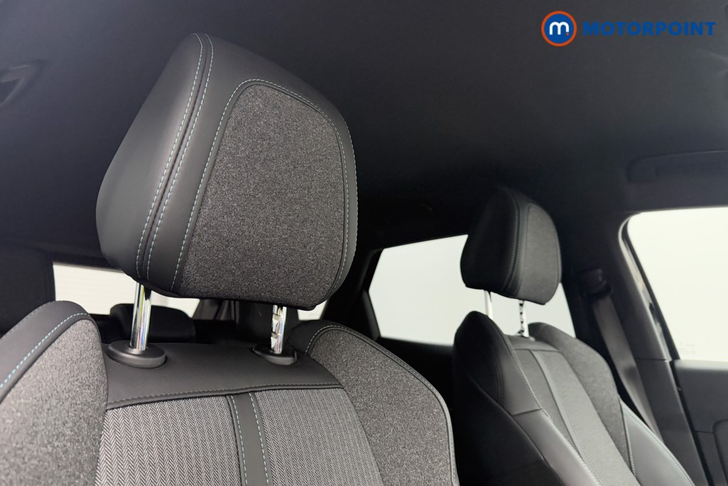 Peugeot 3008 Allure Automatic Petrol SUV - Stock Number (1599195) - 19th supplementary image