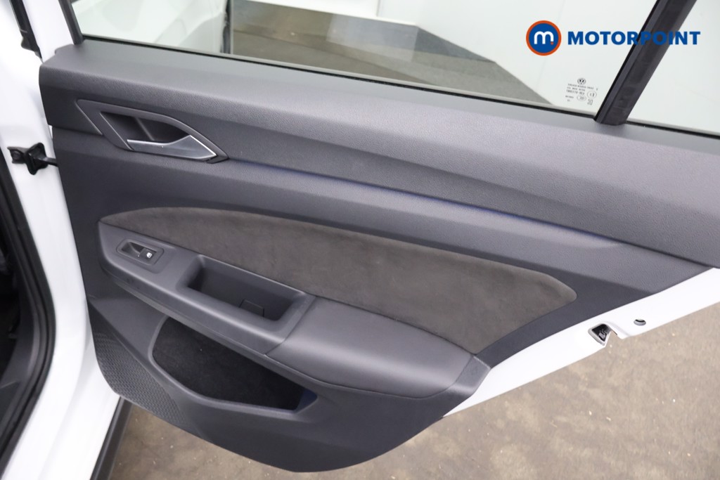 Volkswagen Golf GTD Automatic Diesel Hatchback - Stock Number (1599291) - 17th supplementary image