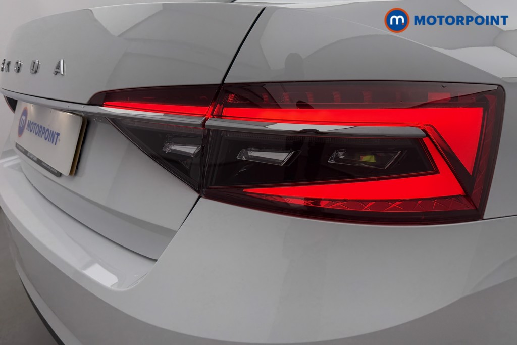 Skoda Superb Se L Automatic Petrol Hatchback - Stock Number (1599408) - 27th supplementary image